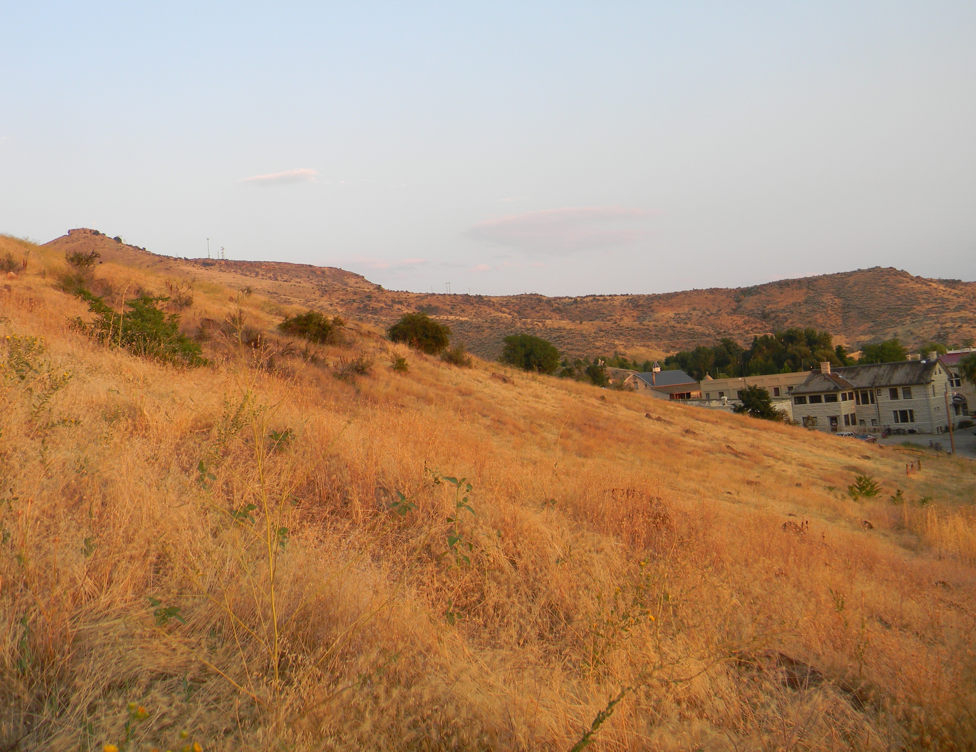 An Inquiry into Earthquakes in Science, Fiction, and Science Fiction