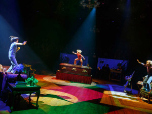 16-fun-home.w750.h560.2x